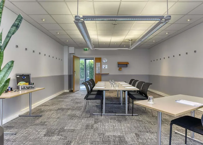 ノボテル シティ 4* ケルン