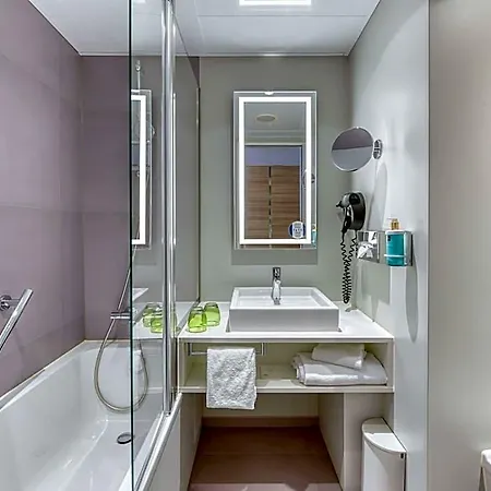 Novotel Hotel 4*