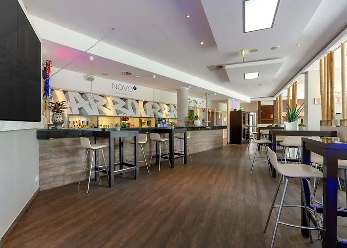 Otel Novotel Köln