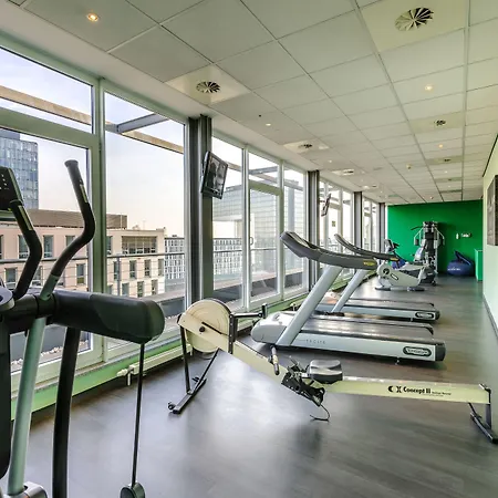 科隆诺沃特酒店 4* 科隆