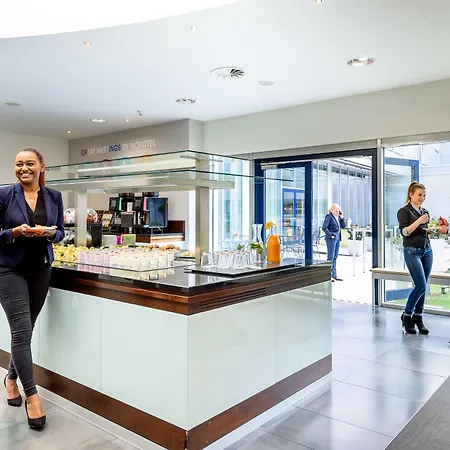 Szálloda Novotel Köln