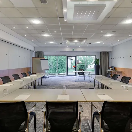 科隆诺沃特酒店 酒店 科隆