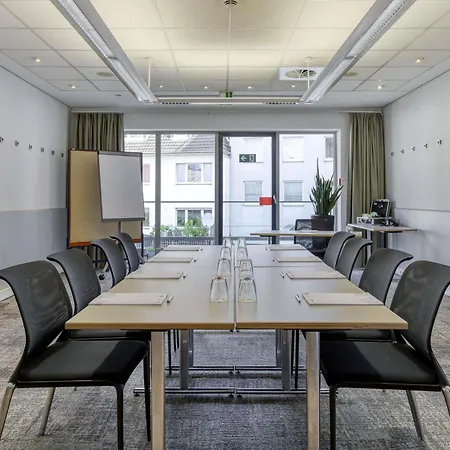 科隆诺沃特酒店 酒店 4*